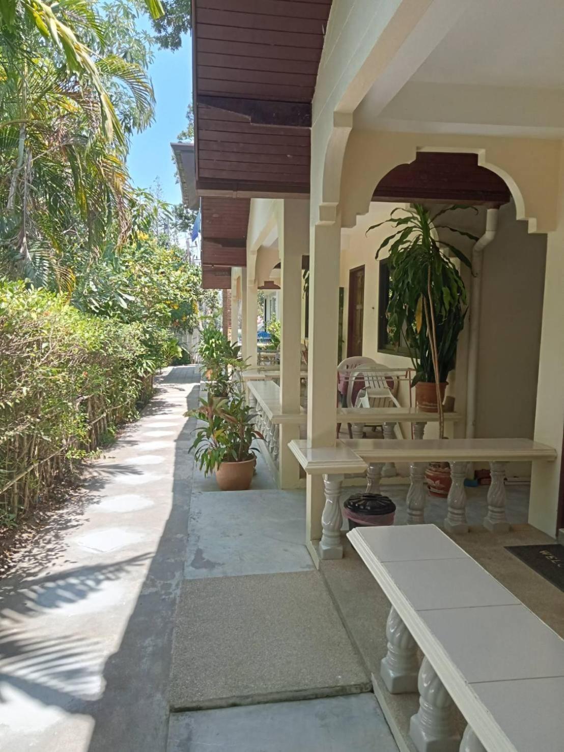 Wattana Bungalow Nai Yang Beach 외부 사진