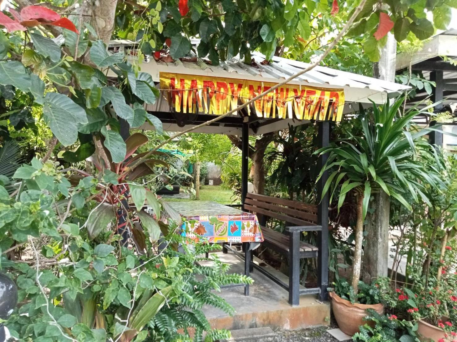 Wattana Bungalow Nai Yang Beach 외부 사진