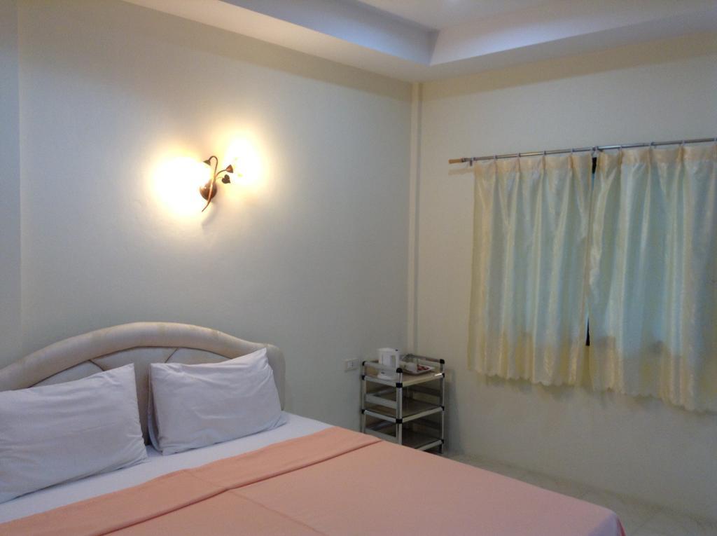 Wattana Bungalow Nai Yang Beach 객실 사진