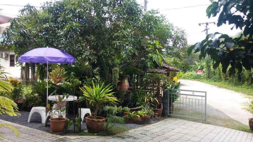 Wattana Bungalow Nai Yang Beach 외부 사진