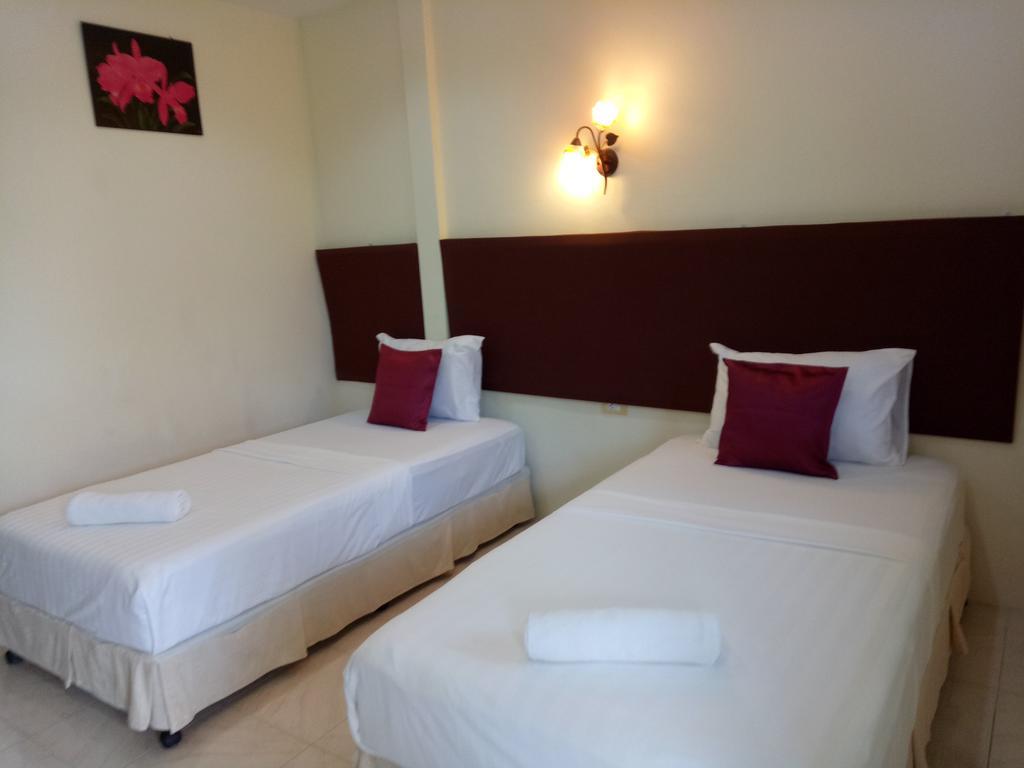 Wattana Bungalow Nai Yang Beach 외부 사진